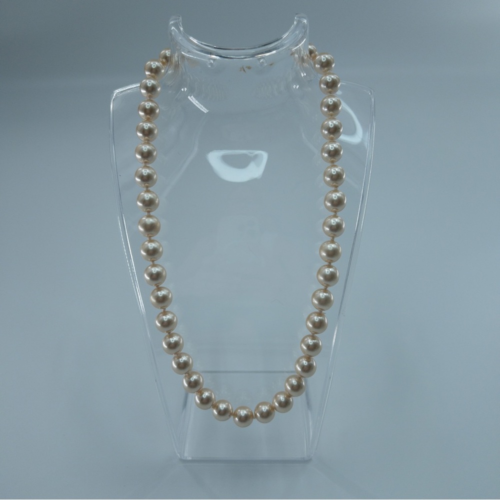Kenneth Jay Lane Faux Pearl Necklace Champagne Gold Tone Hardware Classic Preppy